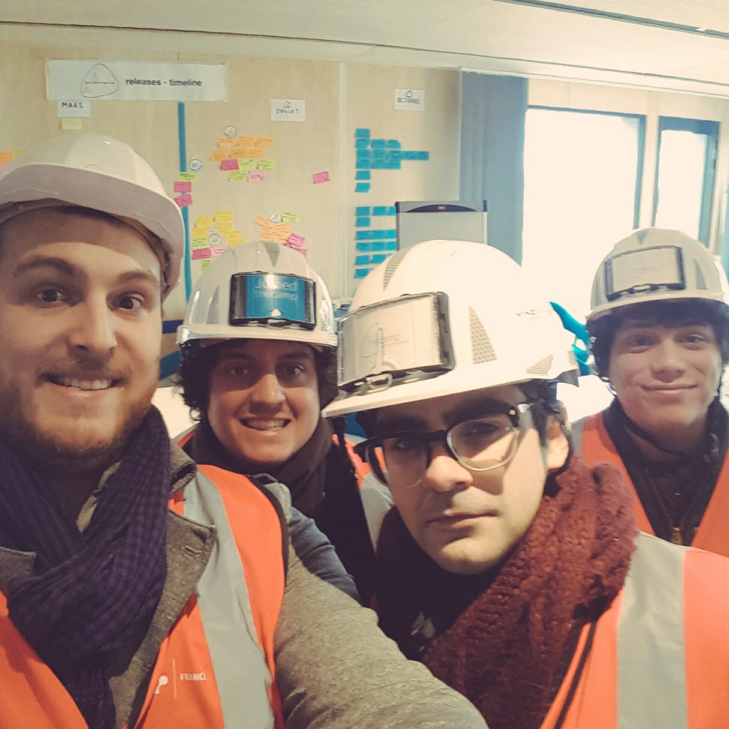 Atrioom_agency's tweet photo. La Dream Team visite le chantier de @thecampProvence #innovation #SuperDesign #promenade #naure #build #office https://t.co/0fEYiuAMwZ