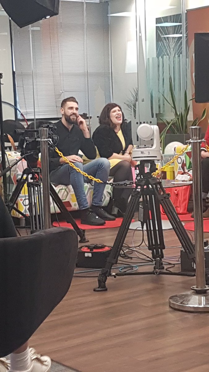 charlieboychef's tweet photo. So @JakeWatson_TV are you left or right.....?? That's is the question @MustardTV https://t.co/R7A56GHIaf