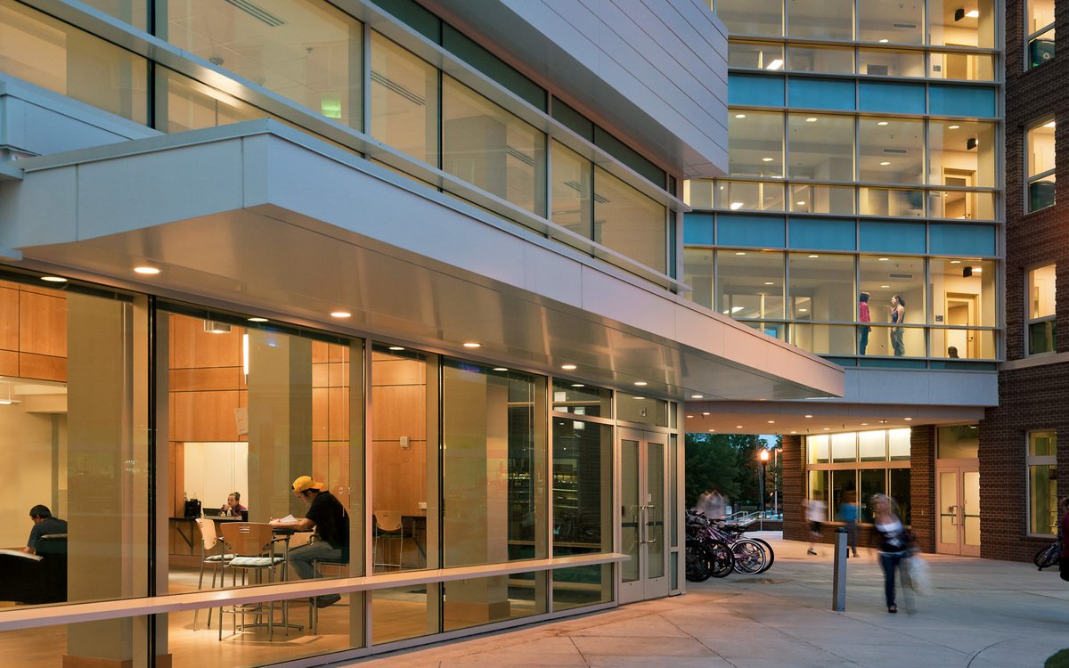 clarknexsen's tweet photo. On our blog: Student Life expert, Peter Aranyi, discusses trends influencing student housing on college campuses: https://t.co/r9FDChWP42 https://t.co/TCgXgLAhai