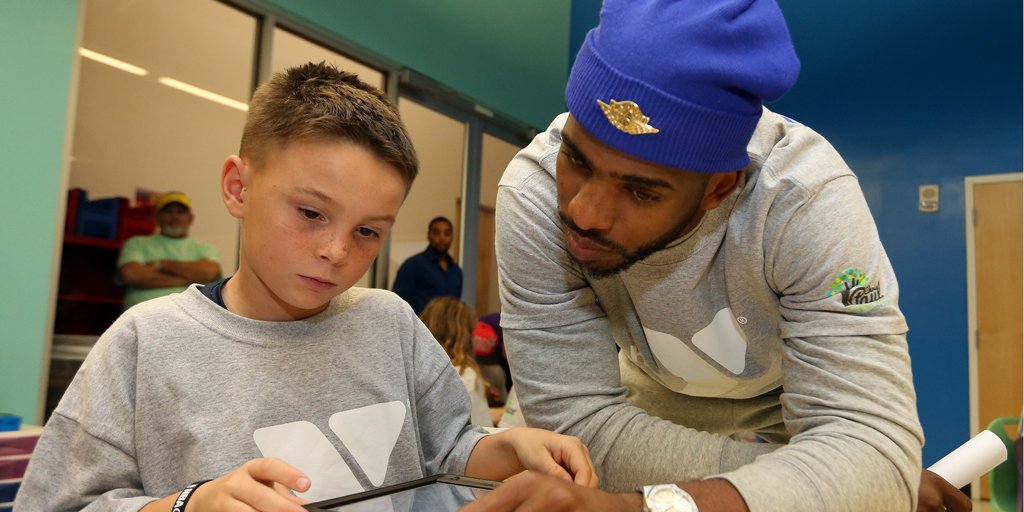 CP3's tweet photo. #NOLA! Volunteer and get access to an exclusive @StateFarm #NeighborhoodSessions hosted by myself and @DJKhaled! https://t.co/BCrMrF250T https://t.co/Mn1uvBq93c