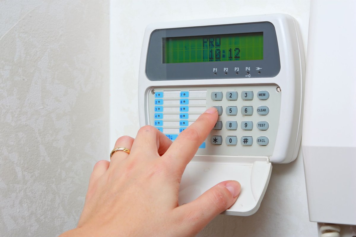 eyeon_security's tweet photo. Commercial #AlarmSystems #EyeOnSecurityOttawa

Reliable Alarm Systems at the cutting edge of technology.
✔eyeonsecurity.ca
☎18667349993 https://t.co/JLa9xiDRcr