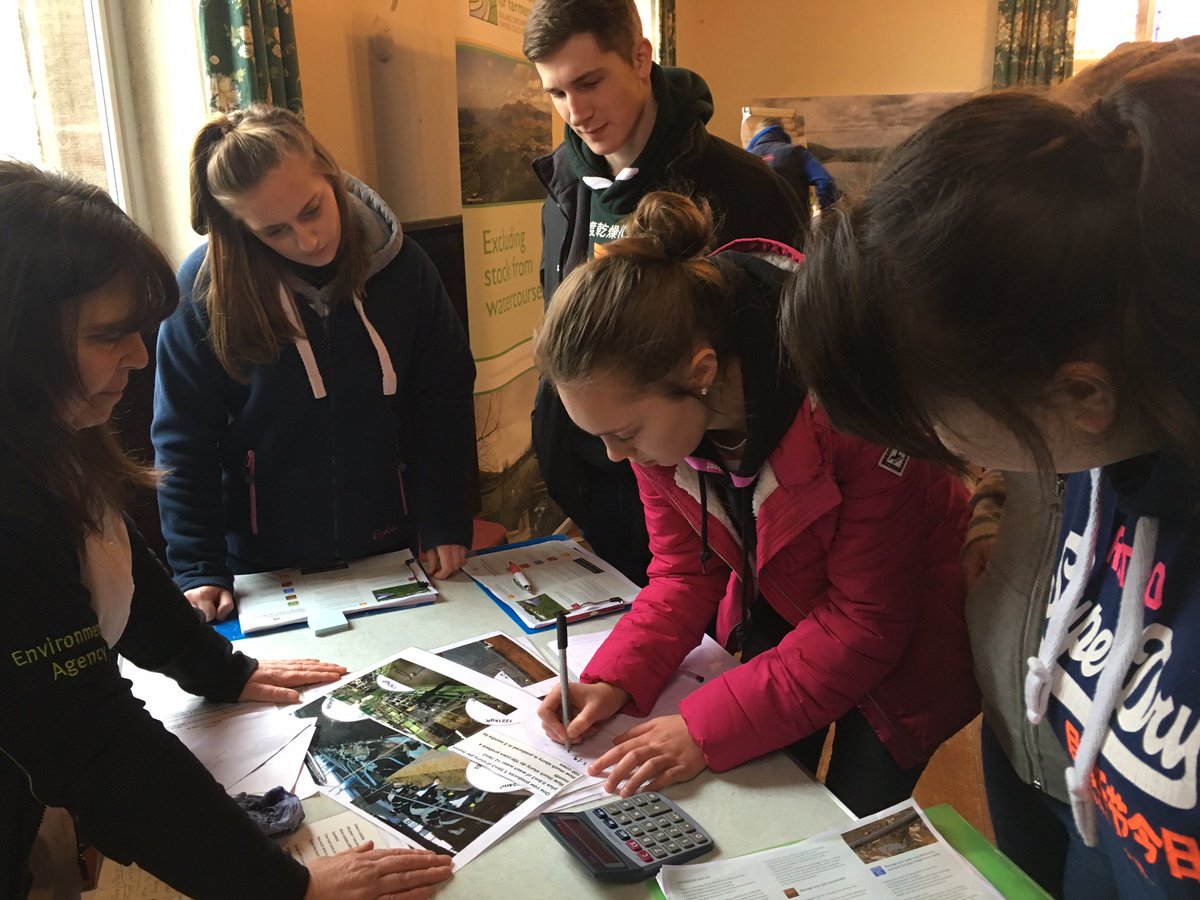 Emma Bullock (EmB81) Twitter