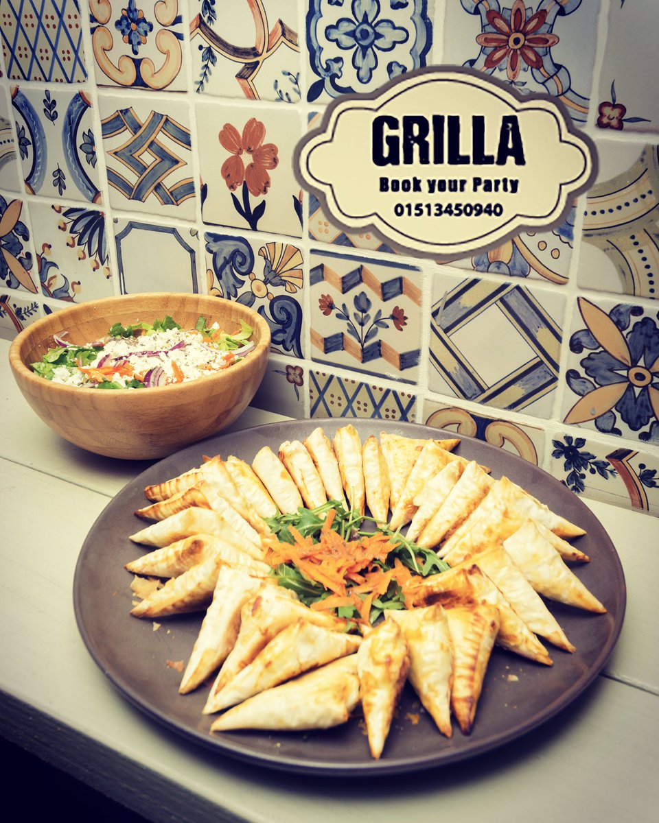 Cheese pies on Grilla's buffet😋