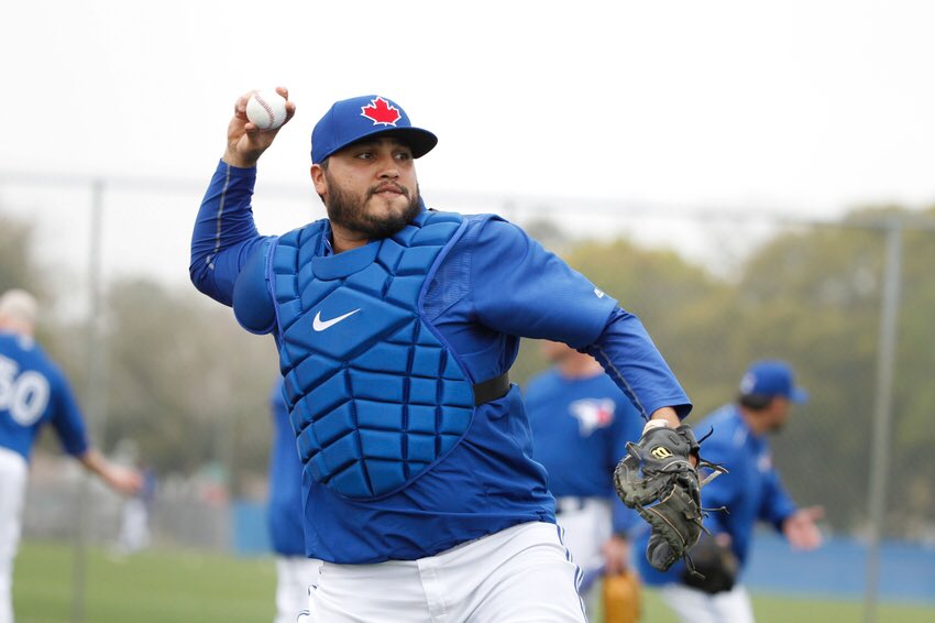 A very Happy 33rd Birthday to former catcher/current free agent, Dioner Navarro as well! 
