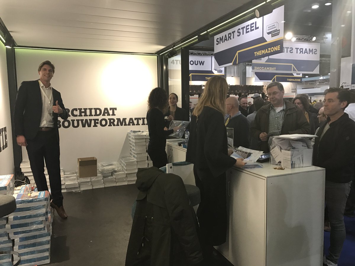 BouwBeurs25's tweet photo. @bouwformatie heeft al 6 pallets bouwdetailwijzers uitgedeeld. Hopelijk genoeg voor vrijdag? #bouwbeurs https://t.co/BauFeZN02e