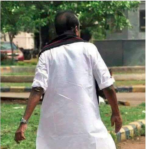 Periyar_T's tweet photo. வீ பீபிள் ஆப் டமிழ்நாடு மிஸ் யூ டலைவா.. :P
#ISupportVaiko
#MissionCM #OPSvsSasikala #Sasikala #OPannerselvam #OPSForCM https://t.co/gWyujC6XRX