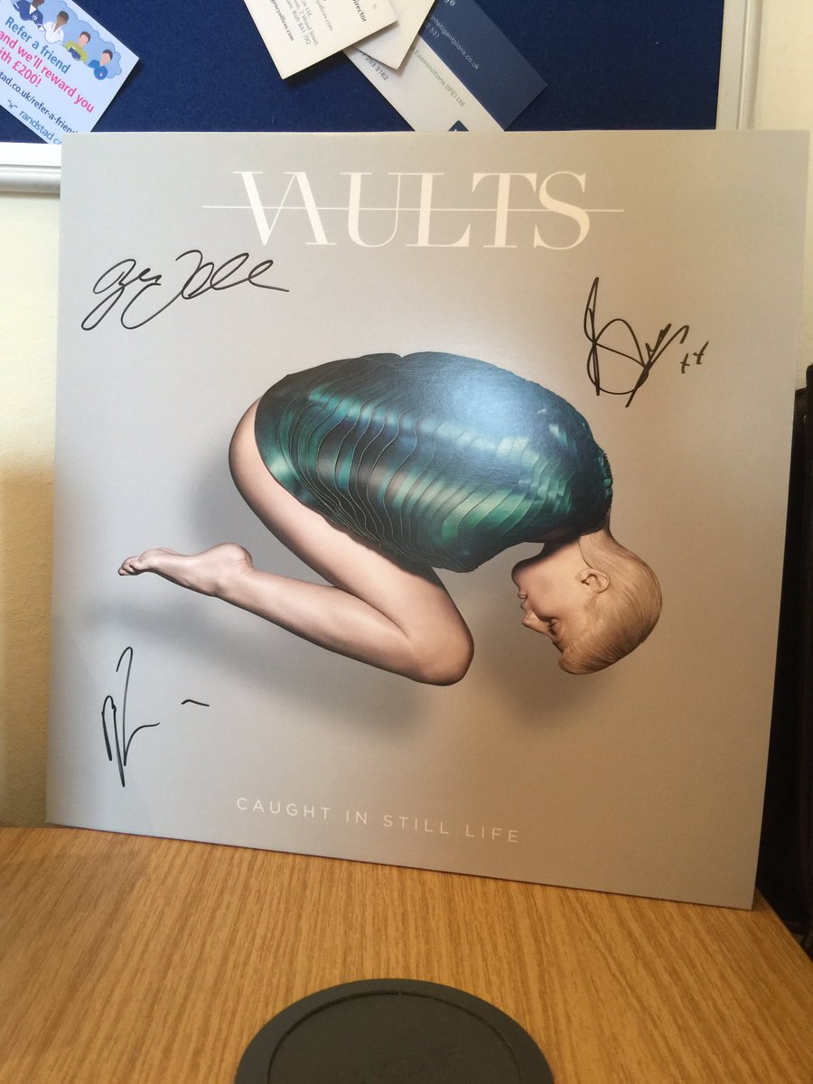 rantox's tweet photo. @vaults finally got my #signedalbum delivered today ...can't wait to get it on the turntable @vaultsblythe @VaultsBarney looks lovely https://t.co/WGUs3wwdnV
