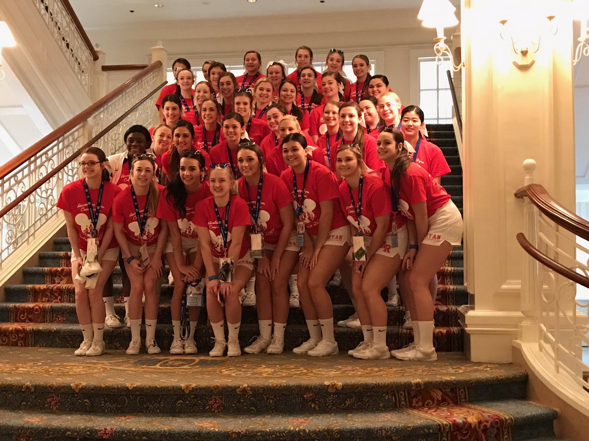 Ryan Cheerleading tweet media