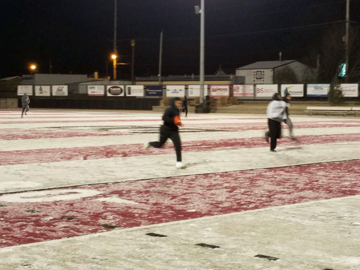 LU_BFootball's tweet image. These guys have been stacking some great days together!!! @natecollins10 @ShawnJewell10 and Romeion Moore #NOWEAKLYNX #TRUSTCARECOMMITMENT
