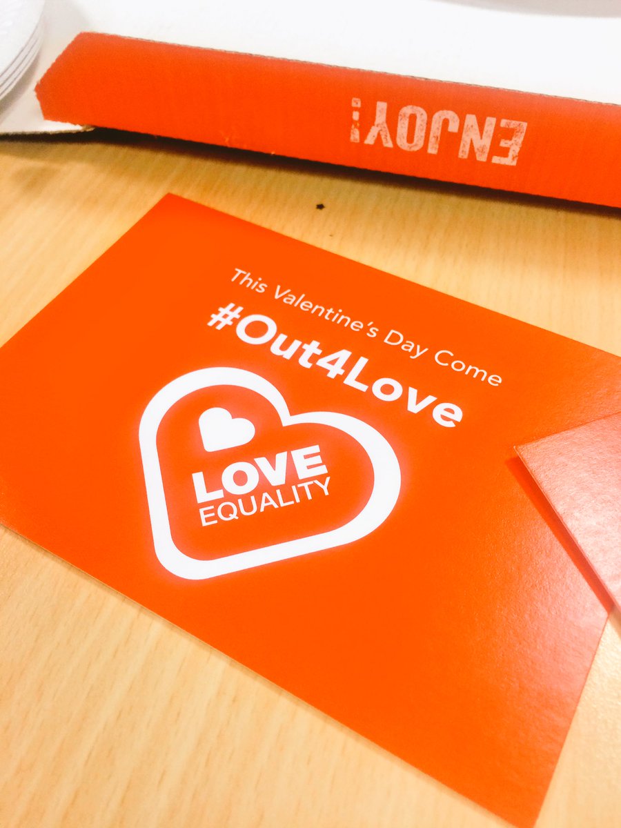 prideinnewry's tweet photo. ❤️🌈#Out4Love Volunteer night in 🌈🏠 Getting excited for #ValentinesDay Ball on Saturday Night in .@bellinisnewry #NewryBizChat #PINAwards ❤️🌈 https://t.co/OmUgKyR9FB