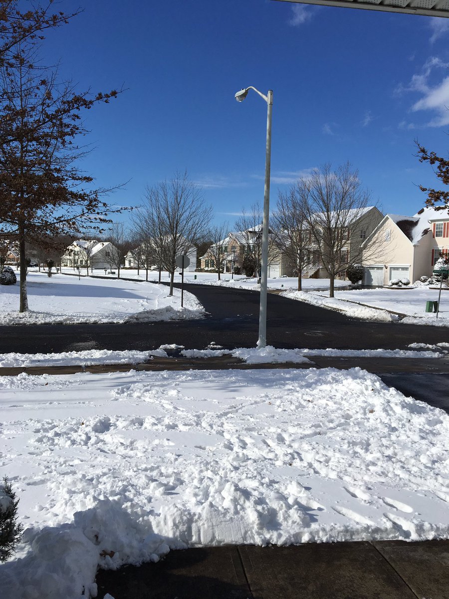 Muzixndmd's tweet photo. #cbs2stormwatch Sunshine,frm snow,frm rain @mauriceduboistv @KJohnsonTV @MaryCalviTV @CarrascoTV @DanaTylerTV @LonnieQuinnTV @EFinchTV https://t.co/WeyA510QPB
