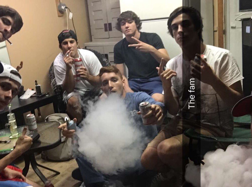 JakeBlumbs's tweet photo. Happy birthday to a day one #Tootski #Redscribble #BigRedTruck @nickmlotempio https://t.co/TnJG7iXypb