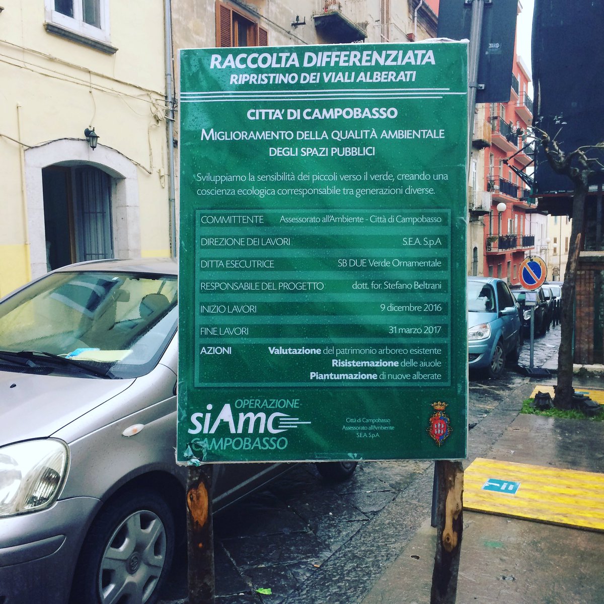 differenziare's tweet photo. Operazione SiAmo♻️ #ascuoladiopencoesione #ASOC1617 #centrostoricodiCampobasso https://t.co/5b4CBFRejh