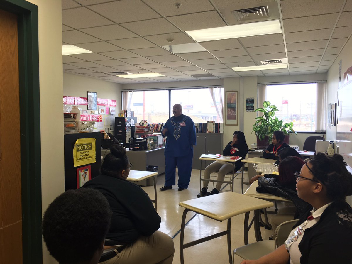 SIUECharterHigh's tweet photo. It was an honor to have Mr. Brent Reeves, @McKendreeU Director of Multicultural Affairs, with us today for #BlackHistoryMonth! https://t.co/Pz38udfgw2