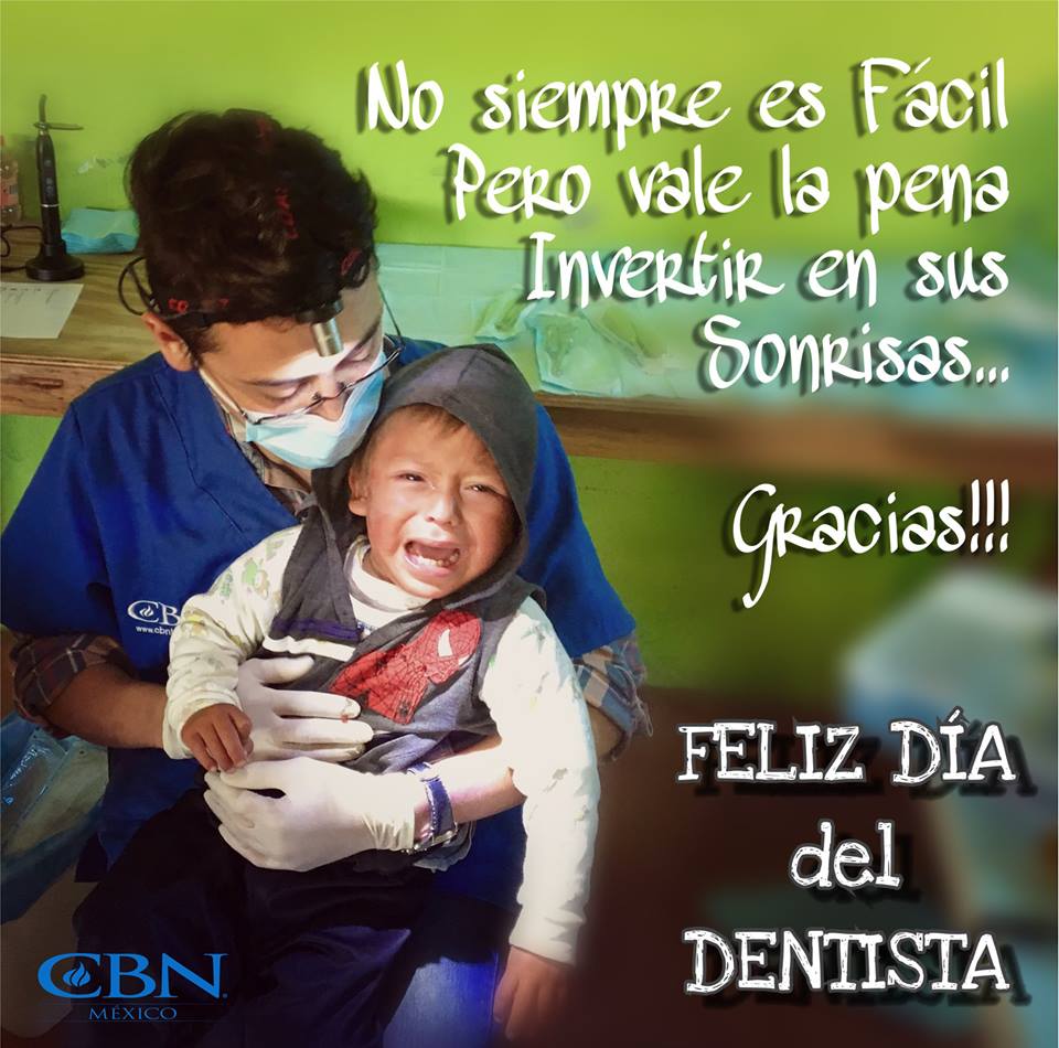 CBN_MEXICO's tweet photo. ¡Gracias a todos nuestros dentistas voluntarios! Sin ustedes, el #ClubDeSonrisas no fuera posible 👏 #DíaDelDentista. https://t.co/lAag8vhZnb