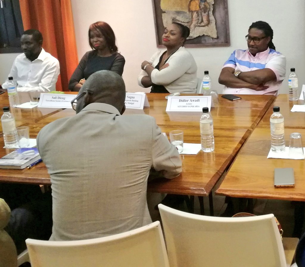 elbahdara's tweet photo. Un vrai modèle @djawadi @SankaraStudio 
Sans oublier le grand @Cherif221 @easofficiel 
Formation#wulindi @wulindisn 
#kebetu #leadership https://t.co/9qJ3WPZjM4