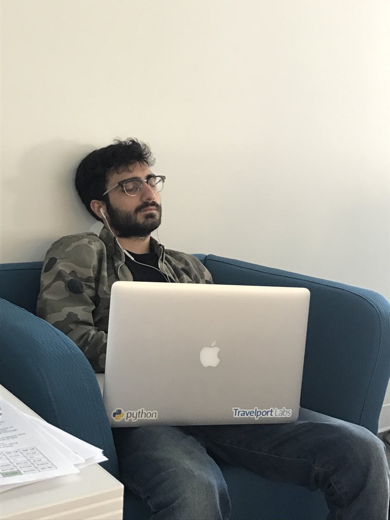 TravelportLabs's tweet photo. Master of the rapid reset @wololodev of @getStay22. #powernapskills #startup #founders #founderswhonap https://t.co/ZwPvI0zufe