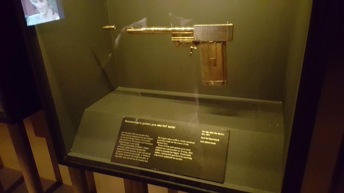 designmakeit's tweet photo. A fun trip out to #designing007 @BurjKhalifa to see the exhibition on #jamesBond movies. #007 #modelling https://t.co/VZOYwqlrEe