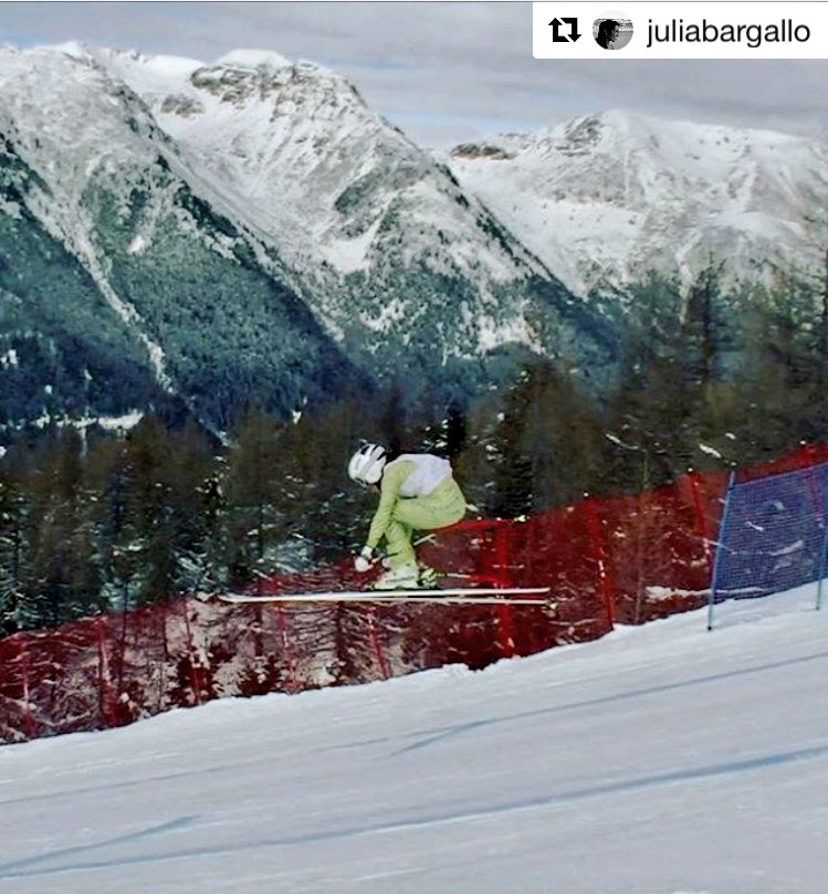 Un altre gran resultat de la <a href="/JuliaBargallo/">Júlia Bargalló</a> que acaba 6a en el descens #DH #FIS a Sarentino🇮🇹! Felicitats! Demà #SG! #fceh #rfedialpino
