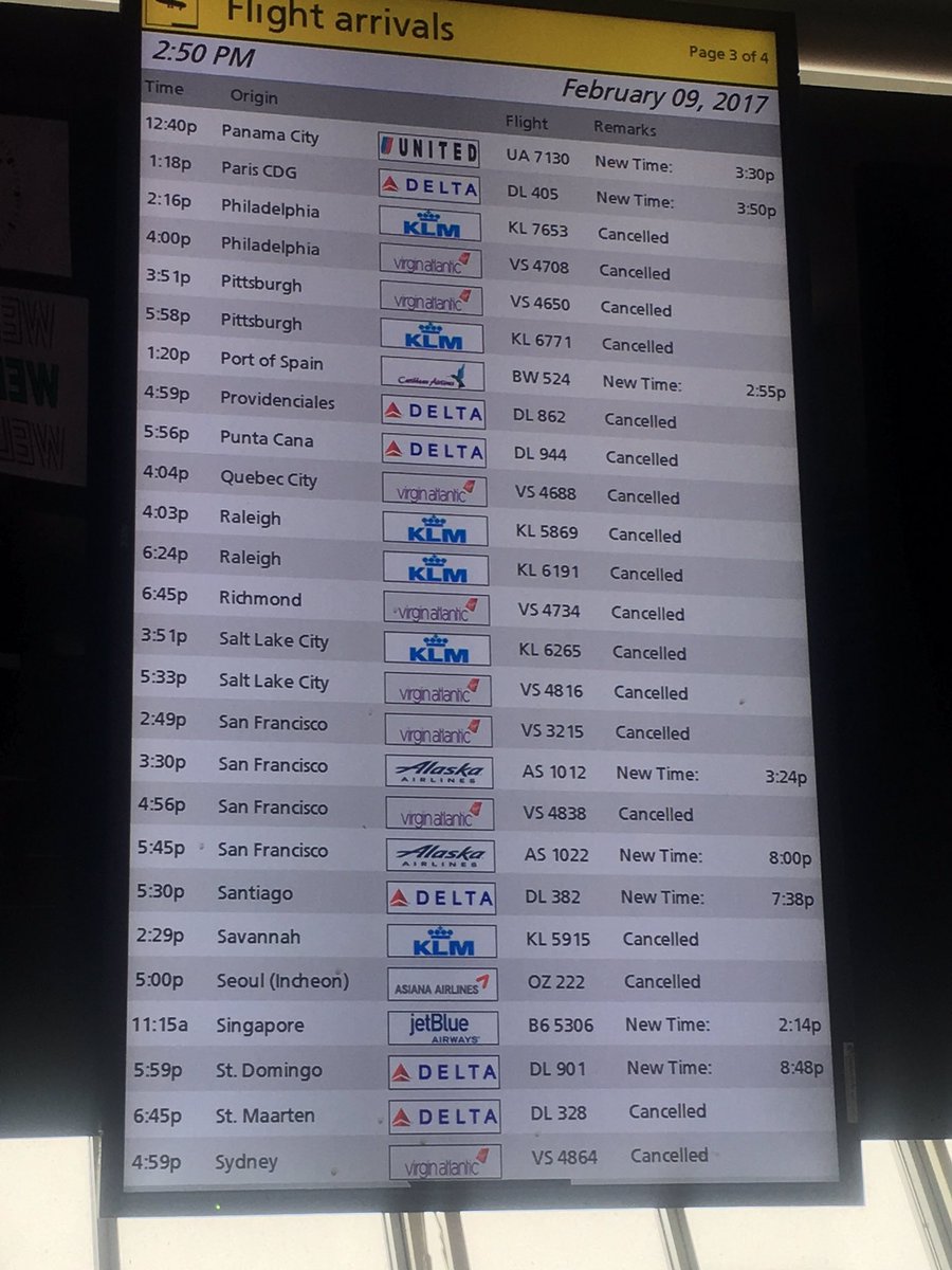 BryanLlenas's tweet photo. Full ground stop continues at JFK airport in NYC. Airport is open but no inbound or outbound flights. More than 700 cancellations at JFK. https://t.co/Om5wnwzRyH