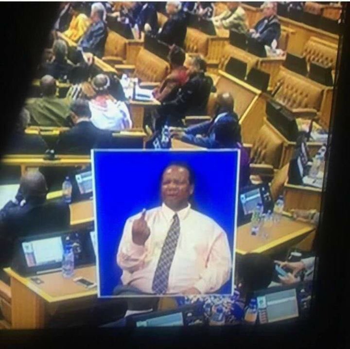 La_MMvulane's tweet photo. The interpreter got the F word and interpreted it 😂😂😂 #SONA2017 https://t.co/dJCR5jnTr6