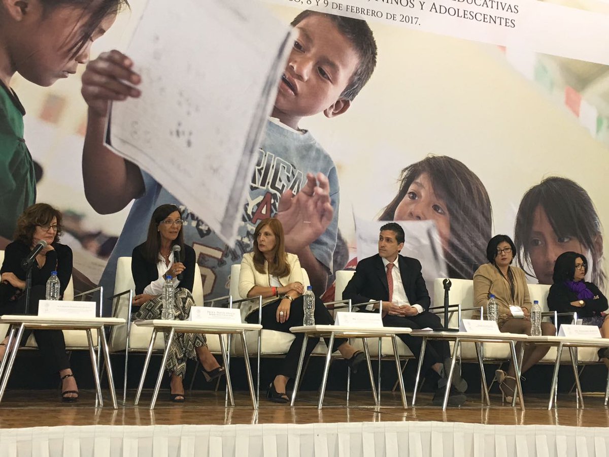 [Importante] La ministra <a href="/aniberruezo/">analia berruezo</a>  expuso en México sobre la mejora de alumnos en los aprendizajes dlvr.it/NKw6xt