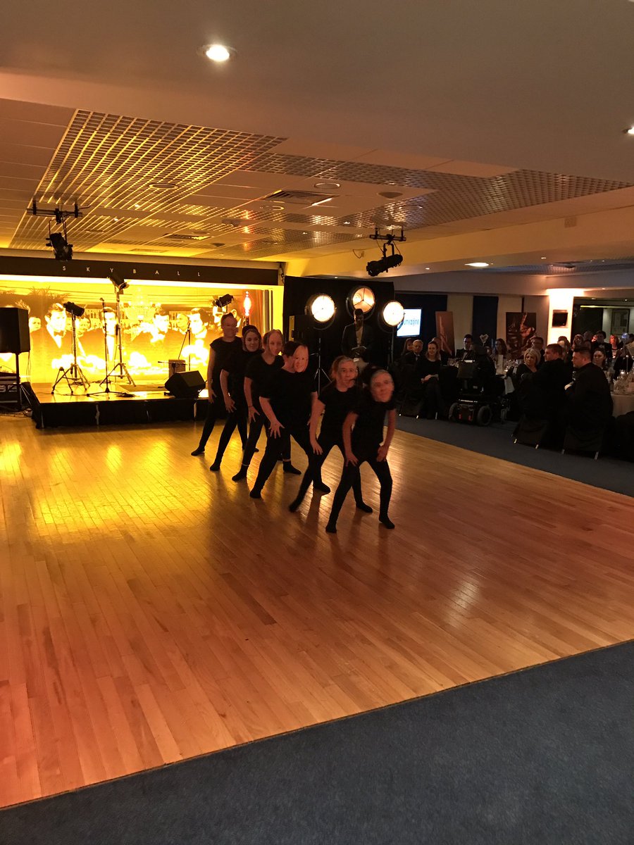 BDYouthZone's tweet photo. Brilliant dance performance by our Junior members! #BYZsupporters https://t.co/9F1Ch8aZ4d