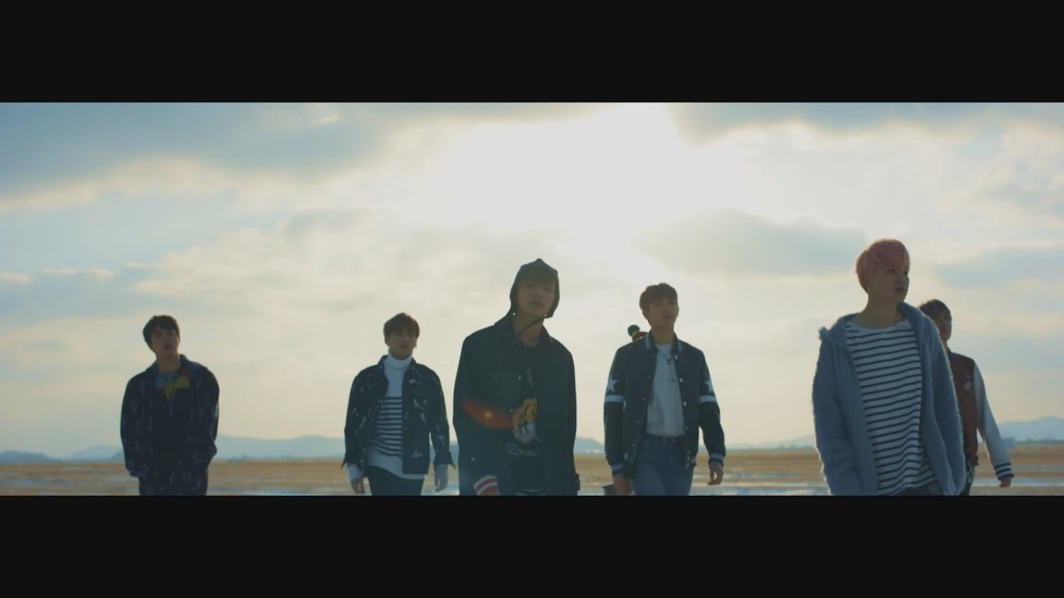 wwmoonchiId's tweet photo. Hoje é o Dia Nacional Dos Tiros e eu não to sabendo Brasil??? #SpringDay #KARDDONTRECALL https://t.co/KtWaCp5bvB