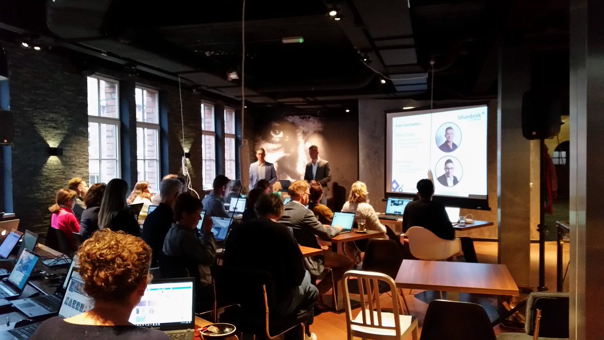 We zijn van start gegaan met de eerste #GoSocial Expert Meeting over #Facebook. O.l.v. NON-lid <a href="/Bluedesk/">Bluedesk</a> Stan en Willem.