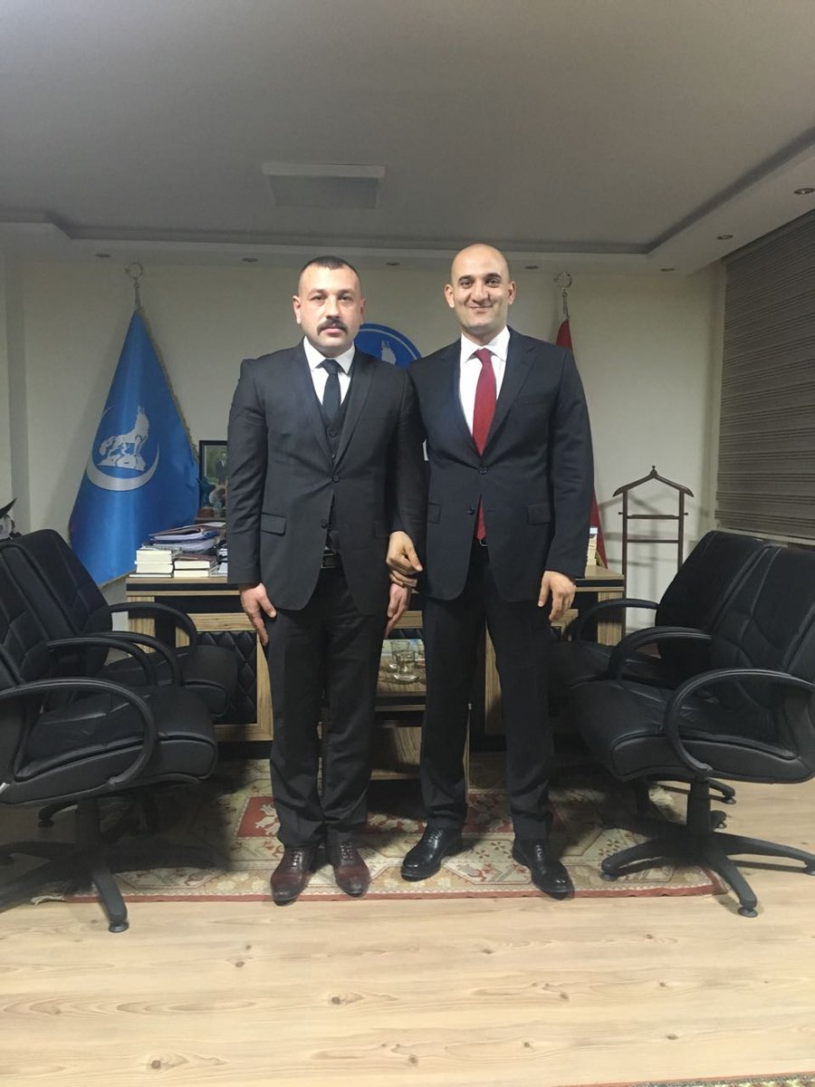 OlcayKilavuz's tweet photo. Özgürlüklerine kavuşn çok değrli kardeşlerm Abdullah Yüksel ve Metin Sungur'un ziyaretleri bizi çok mutlu etti.Allah birliğimzi daim eylesin https://t.co/UaPMhxAFd7