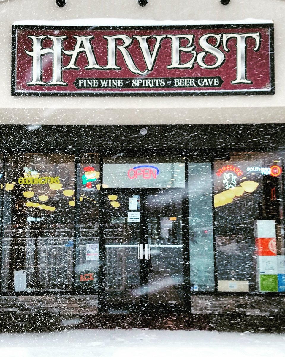 HarvestFineWine's tweet photo. #snowday #tundrafun Harvest is open!!!
#harvestONE #harvestTWO #westhartford https://t.co/jtvQUFVcuq