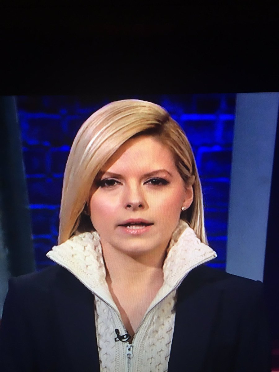 Andrea on Twitter: "#cnn what's up with her sweater??? Kate Bolduan making a statement very today. Will she wear a bikini in summer hot days? https://t.co/pmUC19USwP" / Twitter