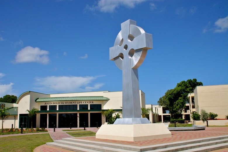 .@MiamiDadePD reports all of the students at St. John Neumann Catholic School are safe bit.ly/2k7d5KU https://t.co/TWUl2MrbZL