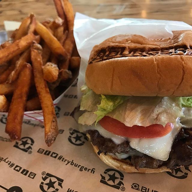 BurgerFi's tweet photo. "Because why not? #ceoburger #burgerfi Gainesville population me πͺπΌ" - IG'er dmaldo_fitness https://t.co/ldC96stSGB