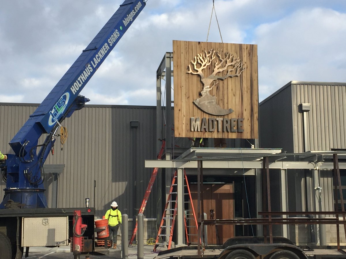 Holthaus Lackner Sig tweet media