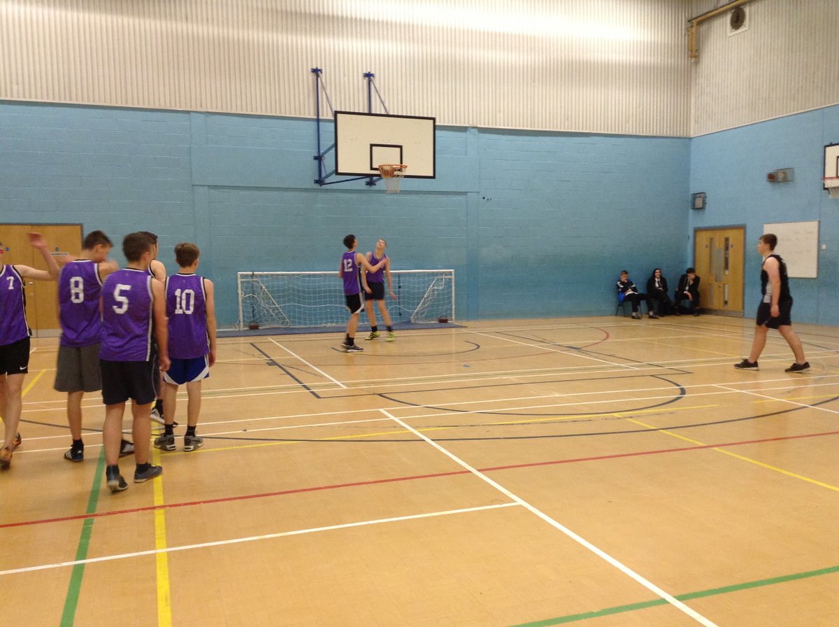 TMiddlecottPE's tweet photo. Our under 16's basketball team are just warming up before we take on @GleedPE Good Luck! #Timetoshine #GoTMA https://t.co/vp2ZMTuqxB