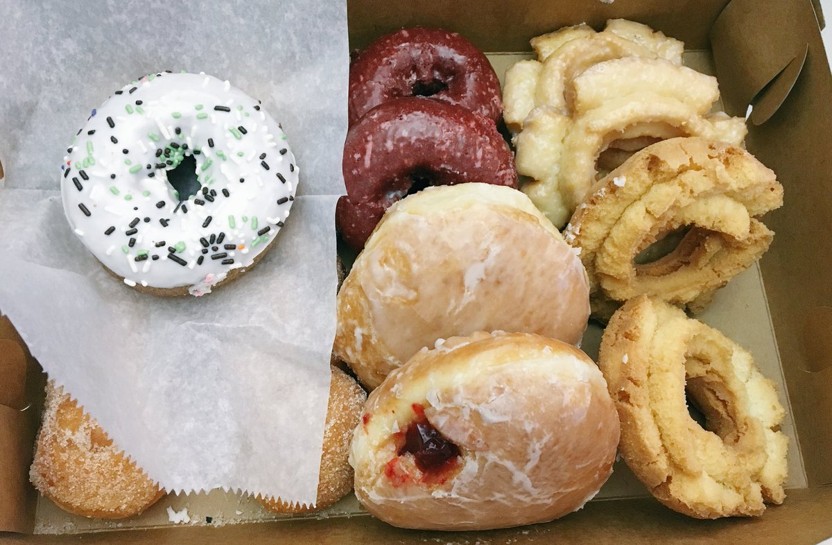 SmartBaseMN's tweet image. Thursday&apos;s are for office donuts!