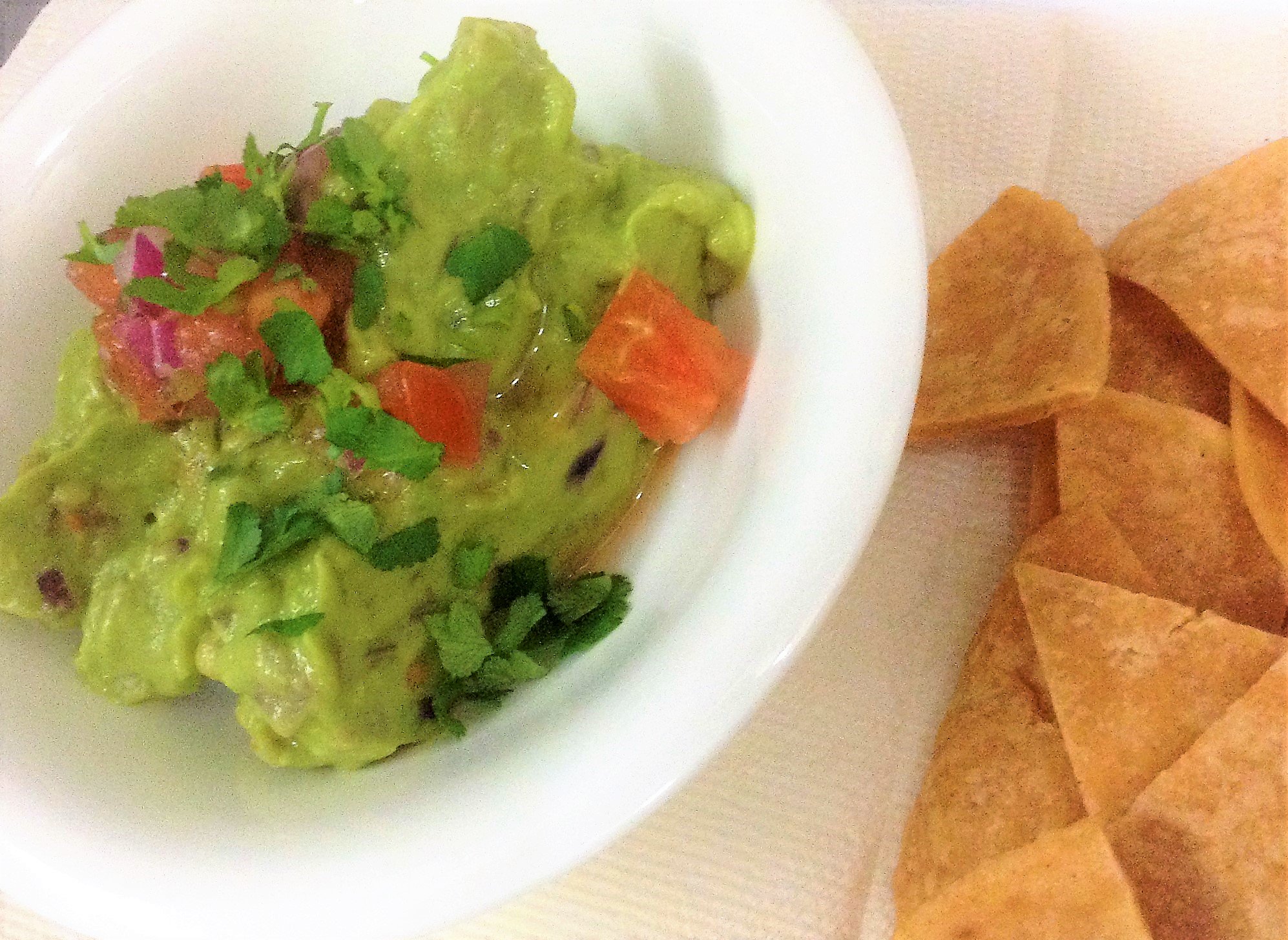 メキシコ料理 エル ミラソル まだまだ人気のパクチー メキシコではシラントロと言います メキシコ料理ではワカモレ アボカドのディップ に混ぜたり 煮込み料理に入れたり タコスにのせたり様々な料理に使われています エルミラソル パクチー