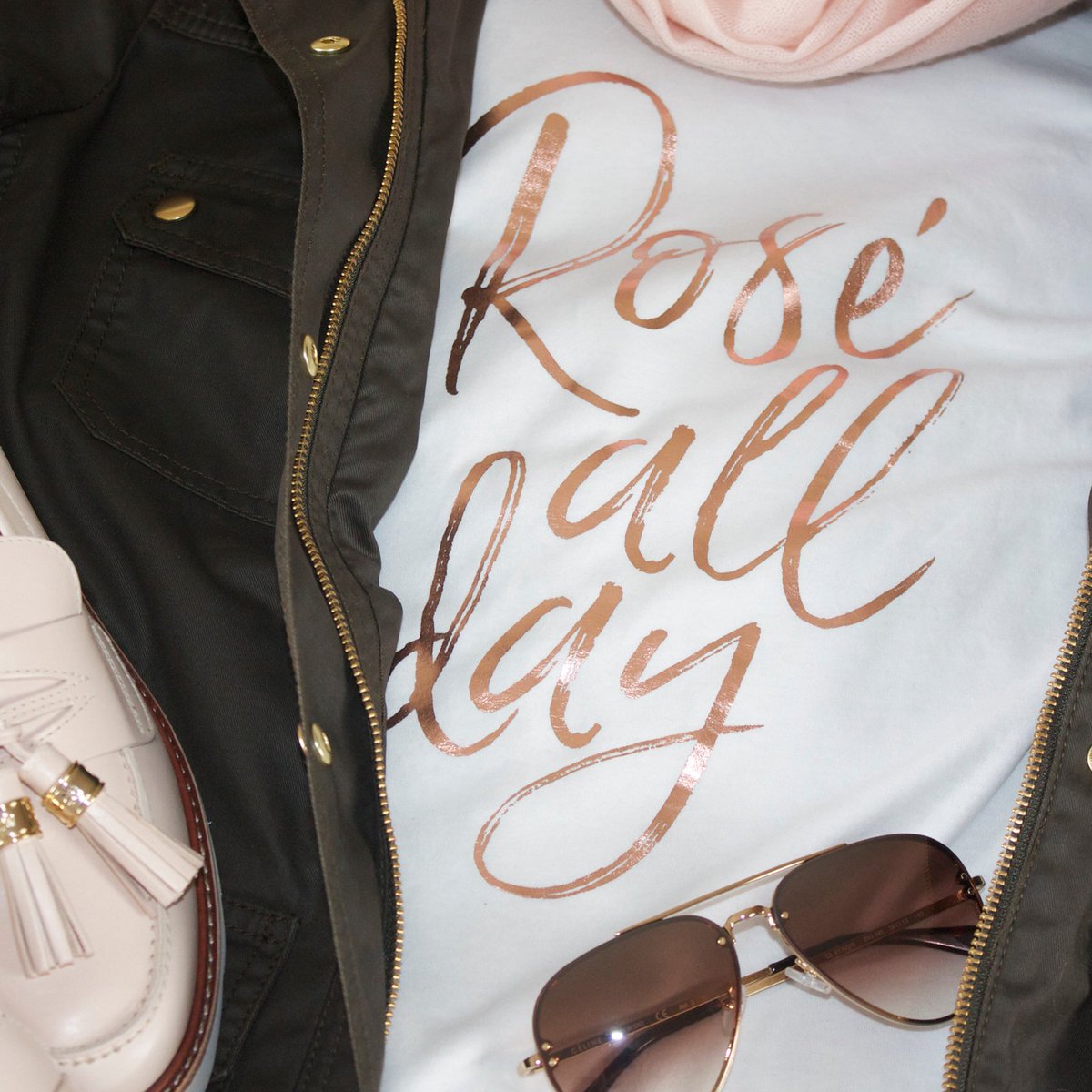 BelleMeadeProp's tweet photo. Who would like to Rosé all day today? (FREE Shipping sitewide!) #roseallday #wine #cheers https://t.co/lkhcfIyTNF https://t.co/HqbY1C37wx