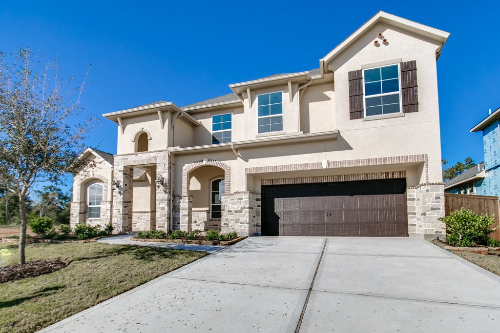 Let every day be filled with light! This new Trendmaker home has great windows &amp; high-end finishes. Learn more: bit.ly/25319_Hollow