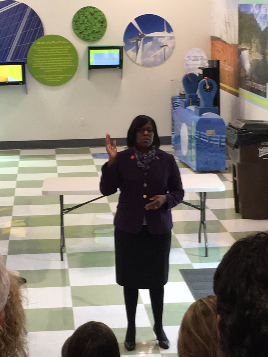 PALSinKY's tweet photo. @LtGovHampton speaking with Barbourville and Breathitt County students https://t.co/wbtB3Nyavj
