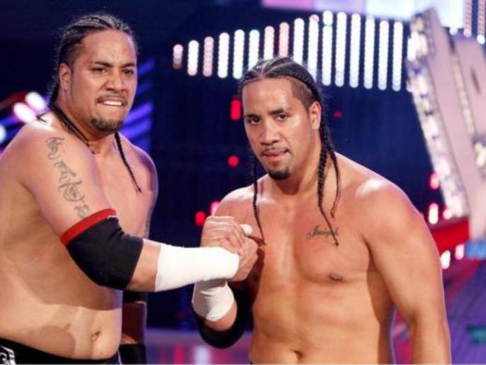 theusotwinzcom's tweet photo. #DailyDoubleDose #Usos #downsinceday1 https://t.co/ZLHCd9Rc8f