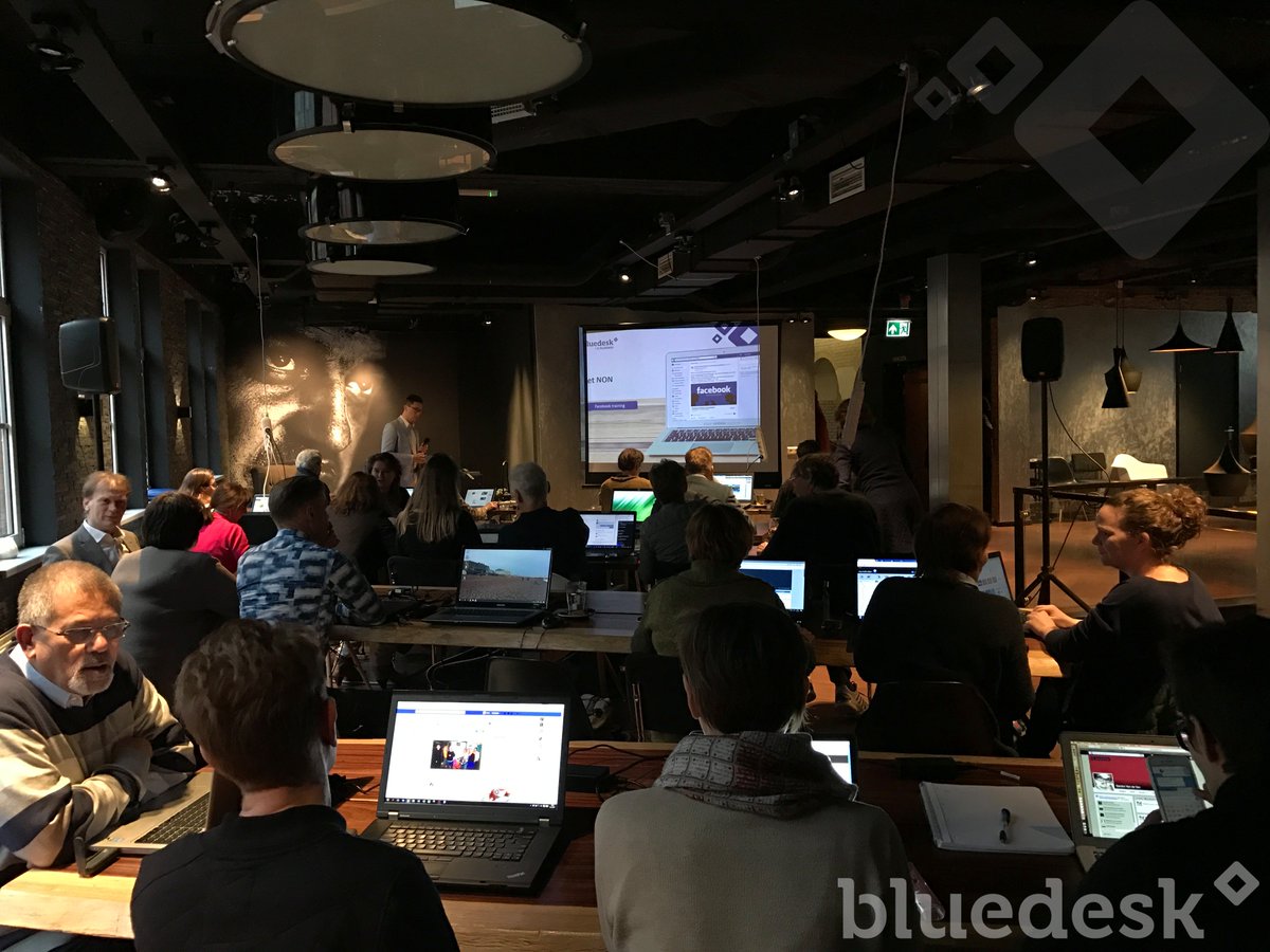 Ondernemers klaar! Social media experts klaar! Let's go! De eerste #social training voor <a href="/Het_NON/">Het NON</a> in <a href="/fellinialkmaar/">Fellini Alkmaar</a>