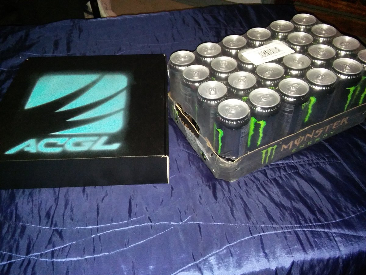 Beyond_ZA's tweet photo. A HUGE THANKS to the guys at @MonsterEnergySA π & @reflexwarmers along with all the admin behind @AfricanGaming for the epic prize β€ #XPFest https://t.co/NiTLQO1ohw