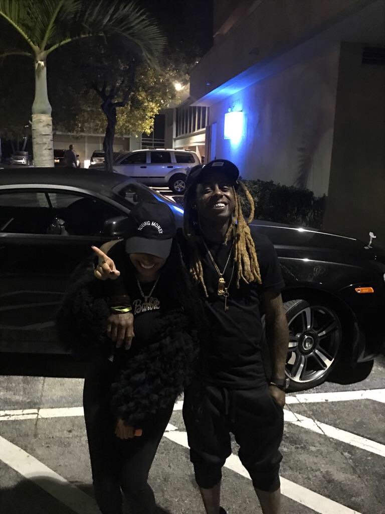 Nicki Minaj tweet media