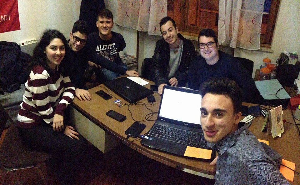 GdBrindisi's tweet photo. STIAMO LAVORANDO PER VOI. Progetto “Coffee Book”, una serie di appuntamenti con la lettura. @gdnazionale https://t.co/JpbmHs61Yt