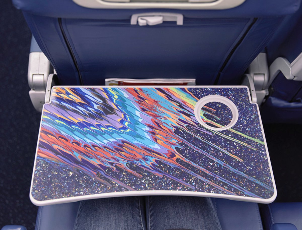 CreativeReview tweet picture