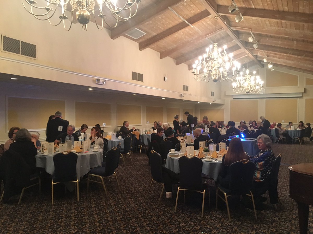 UCLA_FWC's tweet photo. @UCLA_Alumni Thank you to everyone who attended our scholarship dinner #bruinproud https://t.co/XW1X5Zx7LX