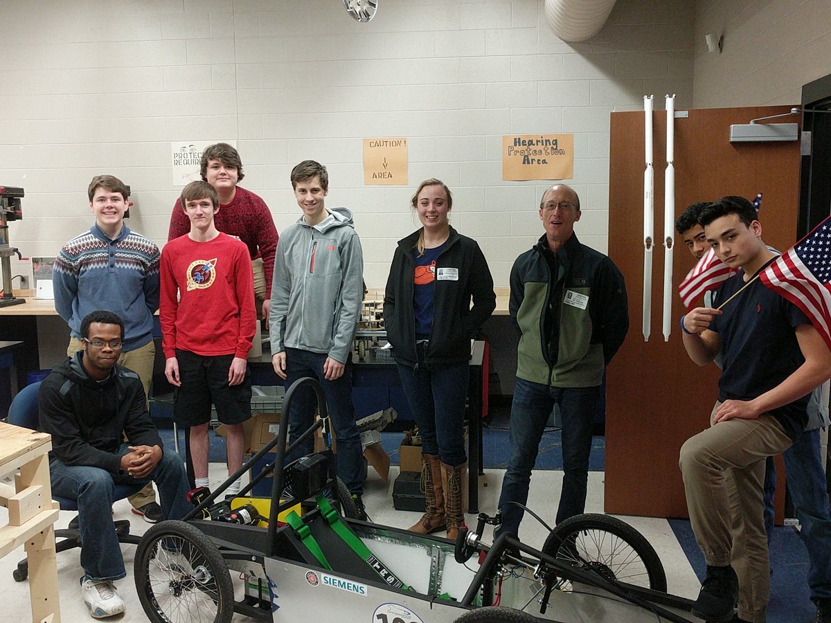 NCFalconFever's tweet photo. Thanks to Bicycles, Etc. for visiting our #GreenpowerUSA team! @HSVk12 https://t.co/4pAQKIXytc
