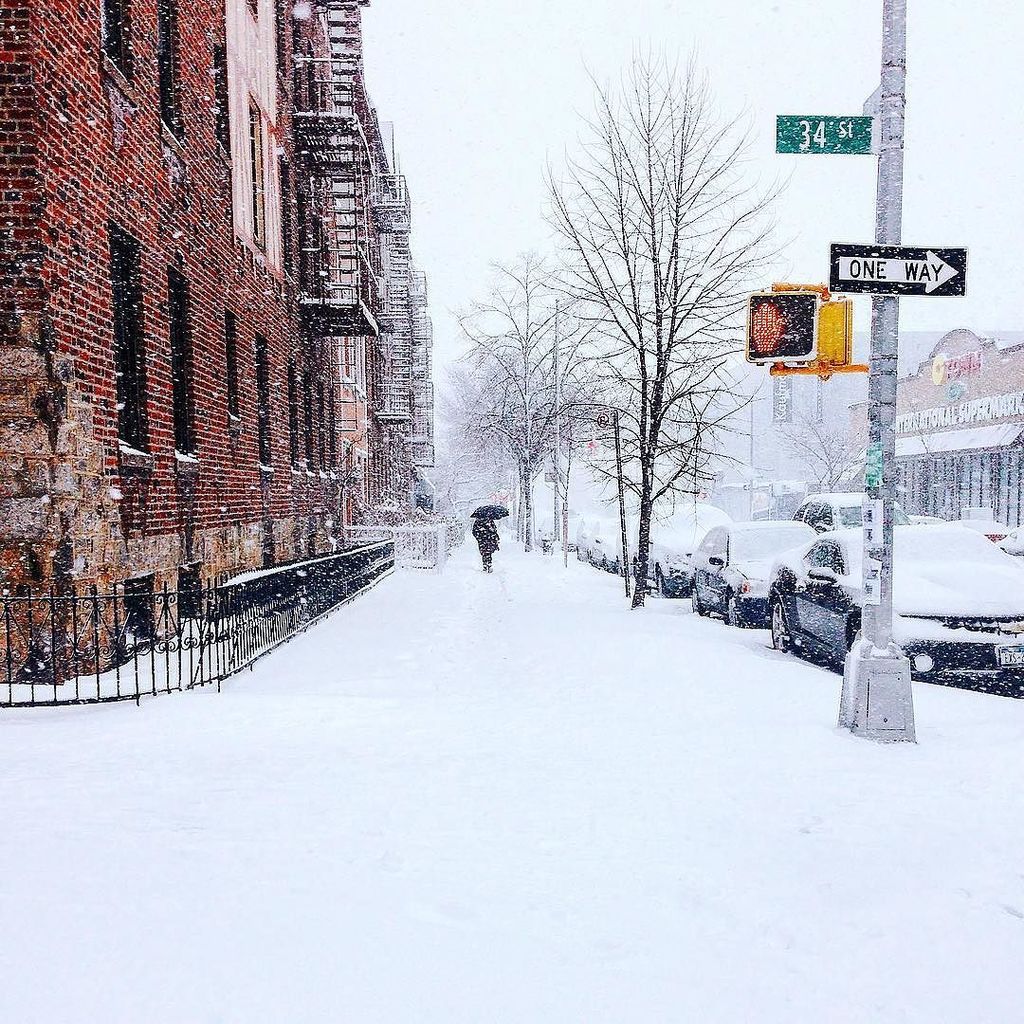 Evita_Types's tweet photo. Apocalypse, please.

#astoria @astoryofastoria @weheartastoria #nyc #timeoutnewyork #insta… https://t.co/iBTEURiPRI https://t.co/8hmxFUm7He